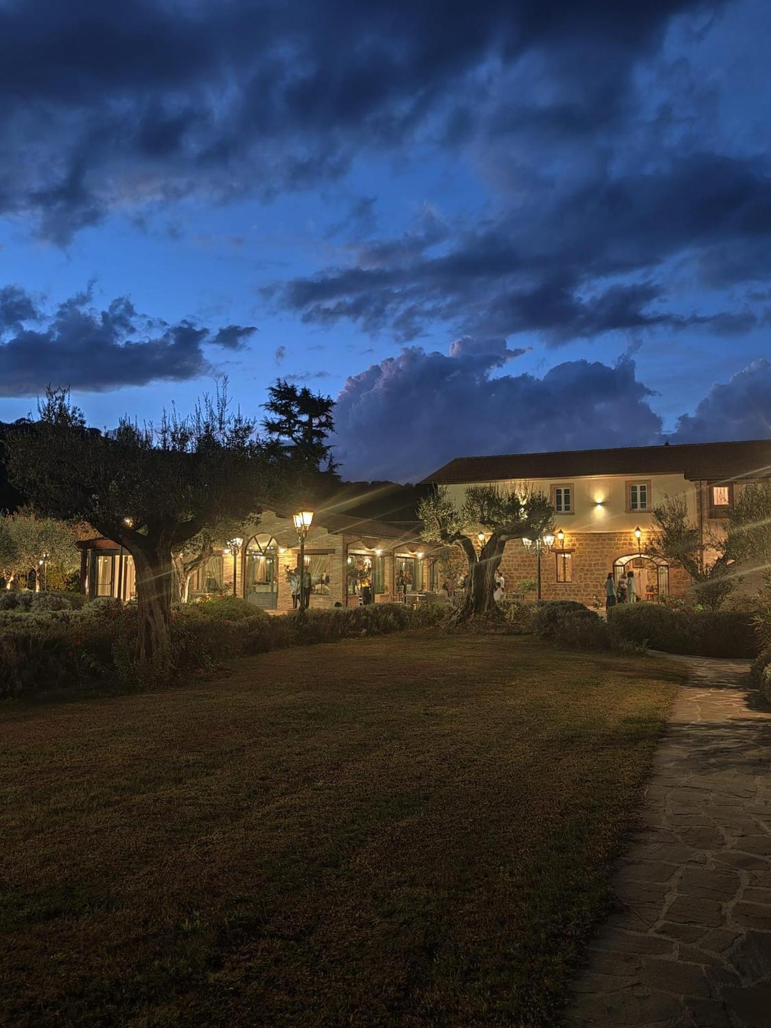 Borgo Sante Country House Ponte Valleceppi Exterior foto